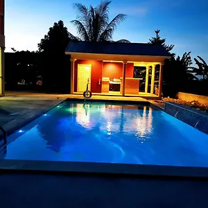 Casa De Bells 2 Apartment George Town